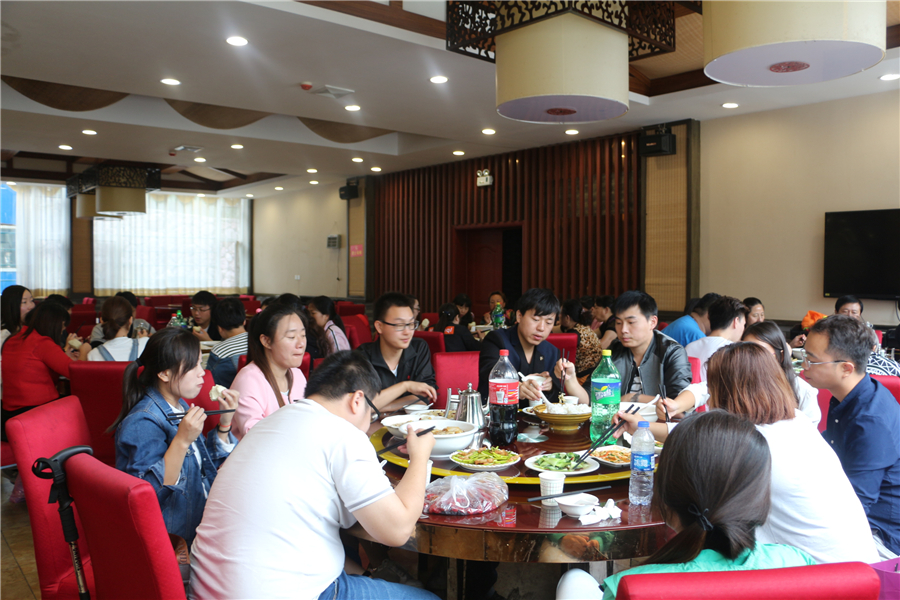 1475115117119889.jpg IMG_1637.jpg